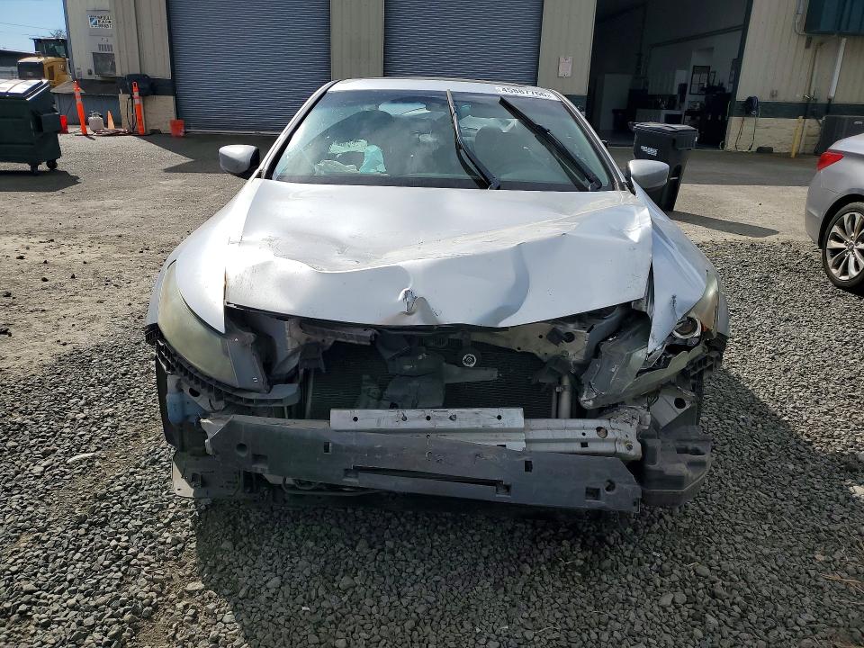 2009 Honda Accord VIN 1HGCS228X9A009738 COPART salvage auction — REAR END, Or - Lien Papers Salvage, sold $400 on 2026-07-21 (photo 5)