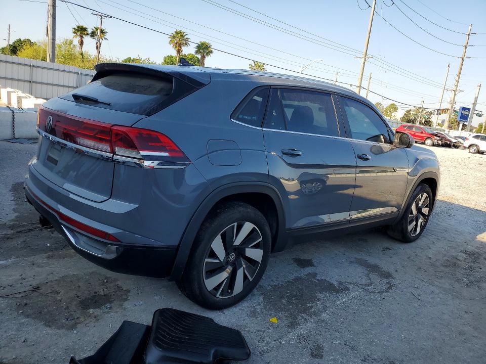 2024 Volkswagen Atlas VIN 1V2WE2CA8RC239740 COPART salvage auction — WATER/FLOOD, Fl - Cert Of Title-Slvg Rebld Flood, sold $7,200 on 2026-08-22 (photo 3)