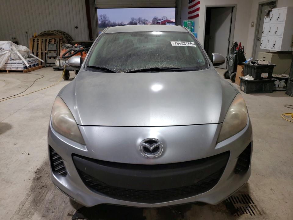 2013 Mazda 3 VIN JM1BL1TG2D1822412 COPART salvage auction — NORMAL WEAR, Pa - Non Public Clean Title, sold $425 on 2026-07-31 (photo 5)