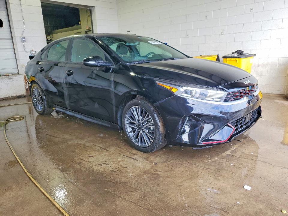 2024 Kia Forte VIN 3KPF54AD5RE726493 COPART salvage auction — REAR END, Il - Salvage Certificate, sold $6,600 on 2026-07-10 (photo 4)