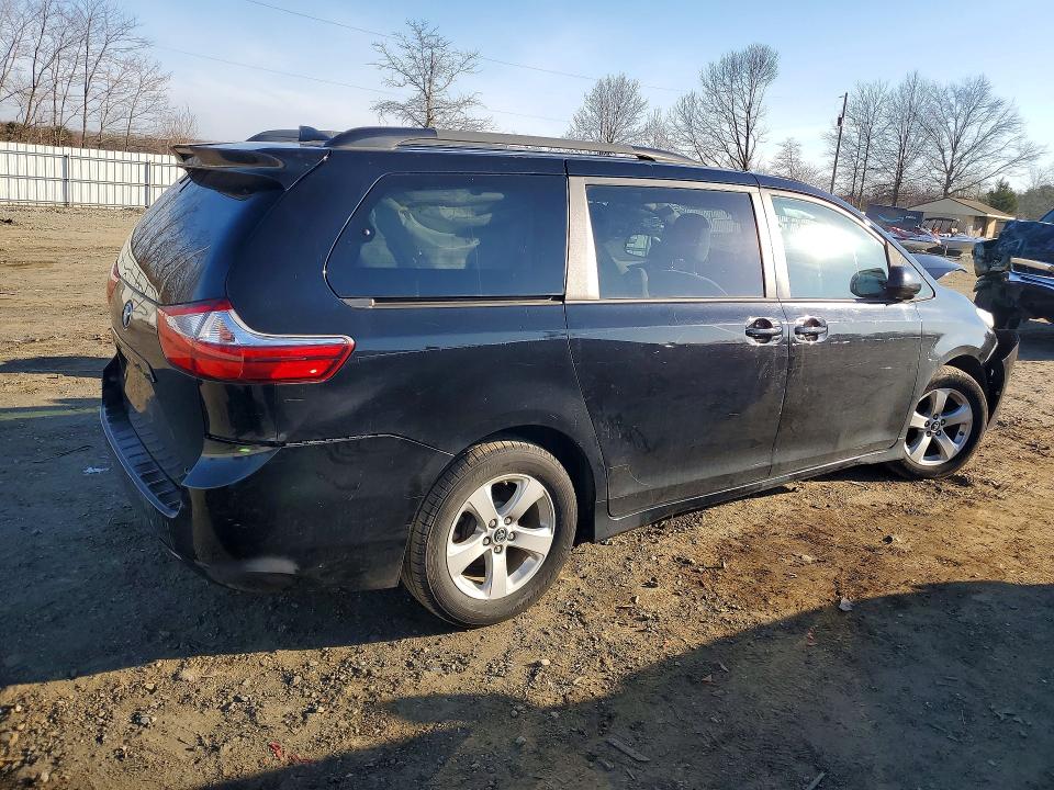 2018 Toyota Sienna VIN 5TDKZ3DC9JS933480 COPART salvage auction — FRONT END, Id - Salvage Certificate Of Title, sold $3,150 on 2026-07-06 (photo 3)