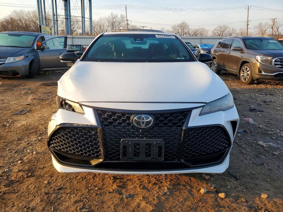 2020 Toyota Avalon VIN 4T1EZ1FB7LU048971 COPART salvage auction — FRONT END, Il - Salvage Certificate, sold $9,300 on 2026-08-24 (photo 5)