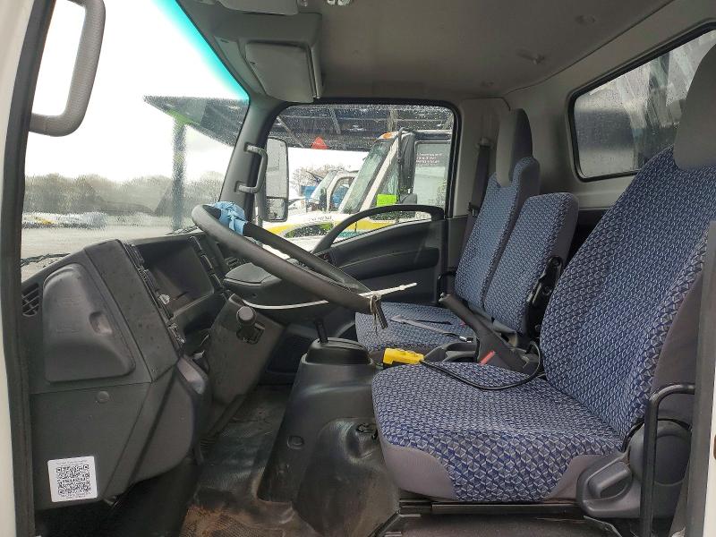 2025 Isuzu Npr VIN 54DC4W1D7SS203265 COPART salvage auction — Burn Engine, SC - CERT OF TITLE-SALVAGE FIRE, sold $10,800 on 2026-07-27 (photo 7)