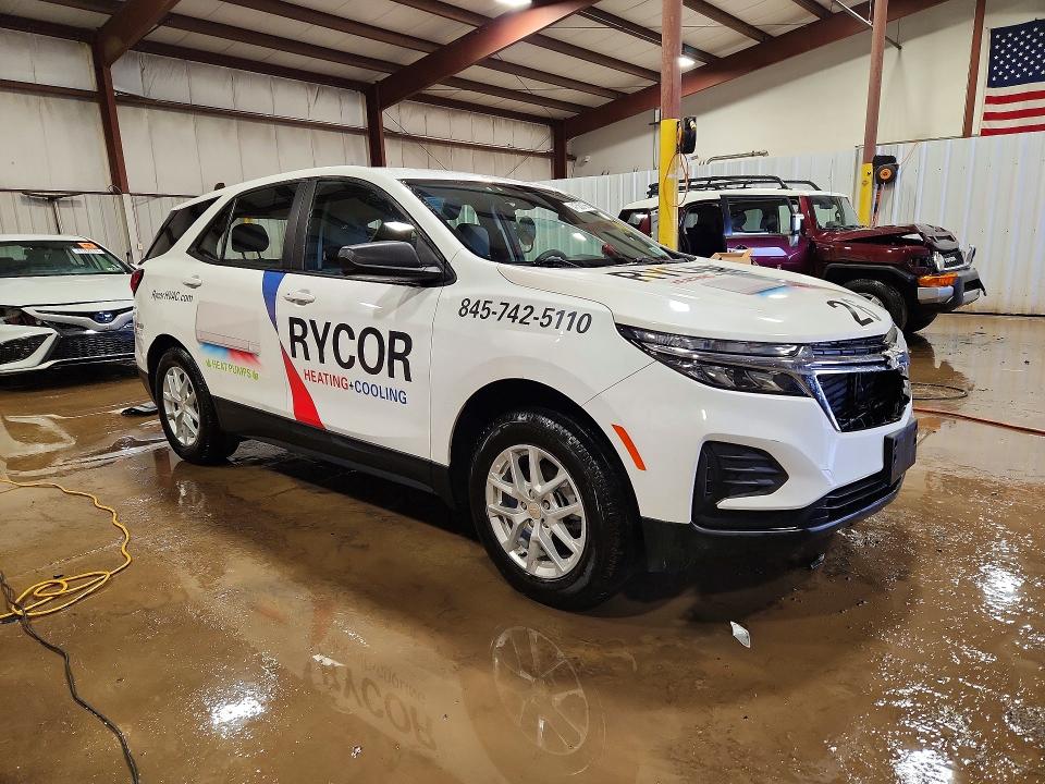 2022 Chevrolet Equinox VIN 3GNAXSEV1NS224076 COPART salvage auction — REAR END, Pa - Certificate Of Salvage, sold $2,750 on 2026-07-02 (photo 4)