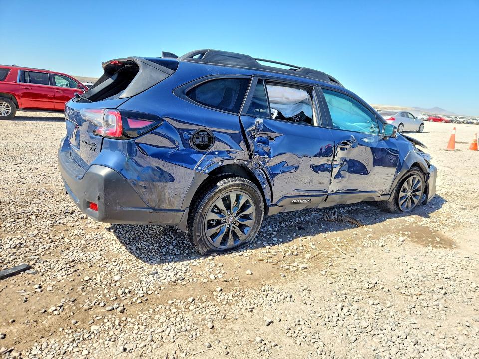 2024 Subaru Outback VIN 4S4BTGLD2R3132773 COPART salvage auction — ROLLOVER, Salvage Title, sold $150 on 2026-07-31 (photo 3)