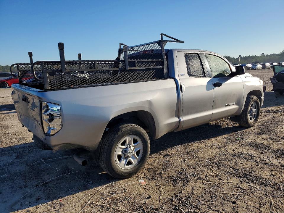 2017 Toyota Tundra VIN 5TFRM5F18HX114811 COPART salvage auction — REAR END, Tx - Salvage Vehicle Title, sold $5,600 on 2026-07-31 (photo 3)