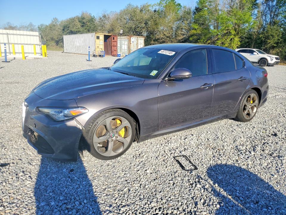 2018 Alfa romeo Giulia VIN ZARFAEBN5J7577862 COPART salvage auction — FRONT END, Id - Salvage Certificate Of Title, sold $3,600 on 2026-07-20 (photo 1)