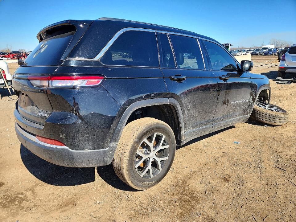 2023 Jeep Cherokee VIN 1C4RJGBG9PC537305 COPART salvage auction — FRONT END, Id - Salvage Certificate Of Title, sold $250 on 2026-07-09 (photo 3)