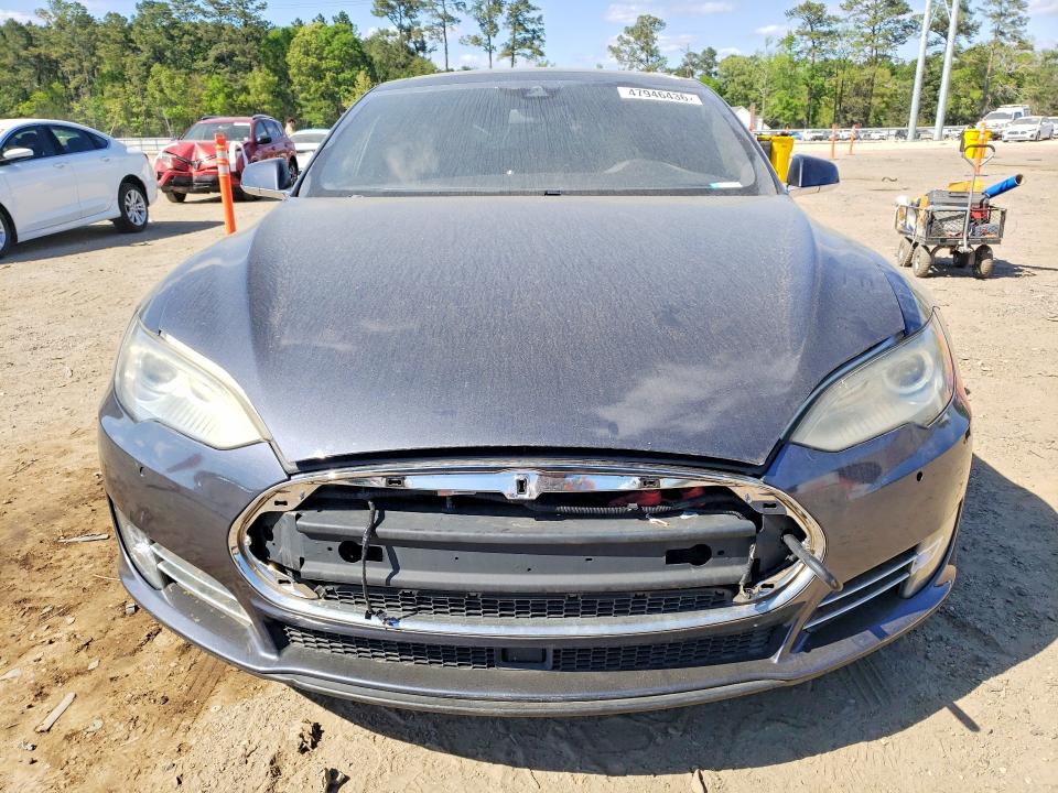 2015 Tesla Model s VIN 5YJSA1H46FF082264 COPART salvage auction — ROLLOVER, Tx - Salvage Vehicle Title, sold $4,050 on 2026-07-31 (photo 5)