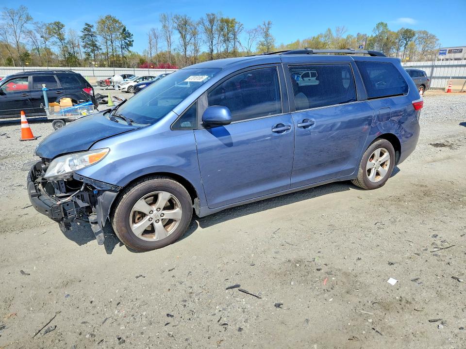 2015 Toyota Sienna VIN 5TDKK3DC8FS583559 COPART salvage auction — FRONT END, SC - CERT OF TITLE-SALVAGE, sold $3,300 on 2026-07-08 (photo 1)