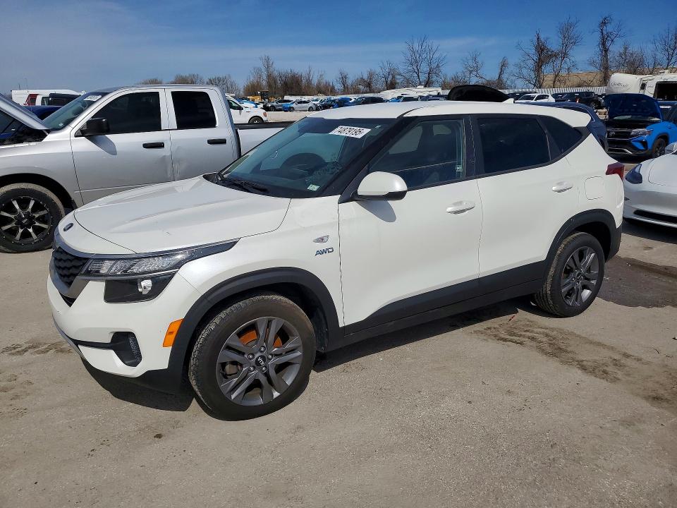 2021 Kia Seltos VIN KNDEPCAA6M7136737 COPART salvage auction — VANDALISM, Mo - Salvage Certificate Of Title, sold $6,200 on 2026-07-17 (photo 1)