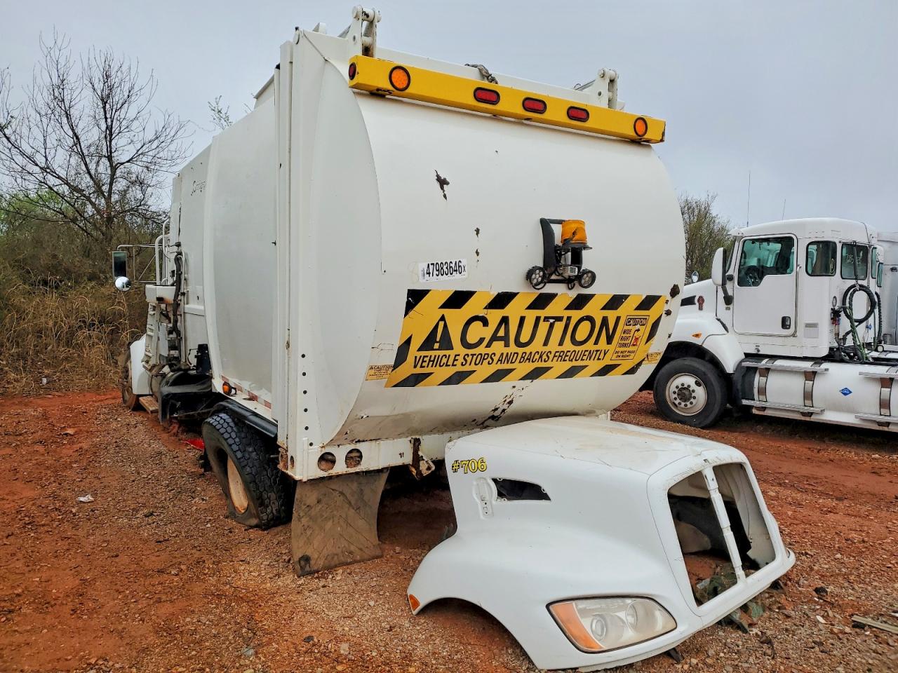 2019 Kenworth T370 VIN 2NKHHJ7X8KM358830 COPART salvage auction — All Over, OK - CERT OF TITLE-SALVAGE, sold $2,850 on 2026-06-26 (photo 3)