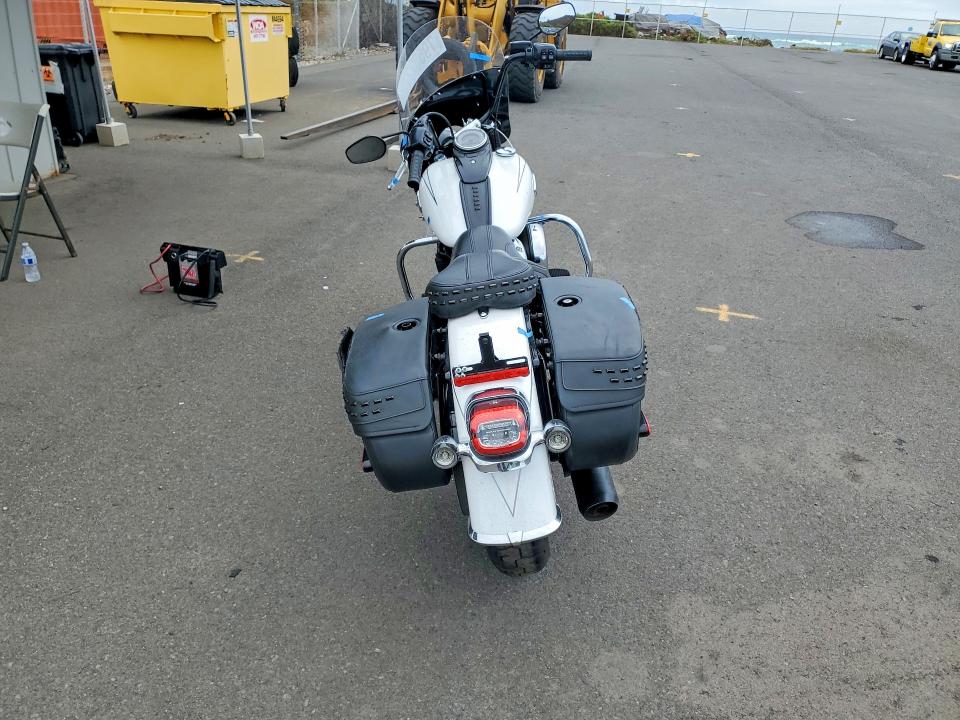 2025 Harley-davidson Flhc VIN 1HD1YA919SB019182 COPART salvage auction — REAR END, HI - CERTIFICATE OF SALVAGE, sold $2,600 on 2026-07-27 (photo 4)