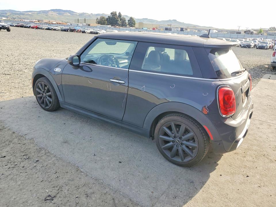 2017 Mini Cooper VIN WMWXP7C3XH3B94541 COPART salvage auction — REAR END, Ca - Salvage Certificate, sold $2,450 on 2026-07-02 (photo 2)