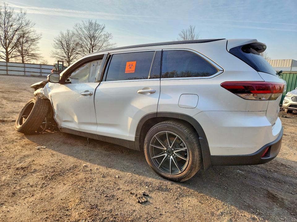 2019 Toyota Highlander VIN 5TDJZRFH8KS944446 COPART salvage auction — FRONT END, In - Certificate Of Title, sold $3,950 on 2026-07-30 (photo 2)