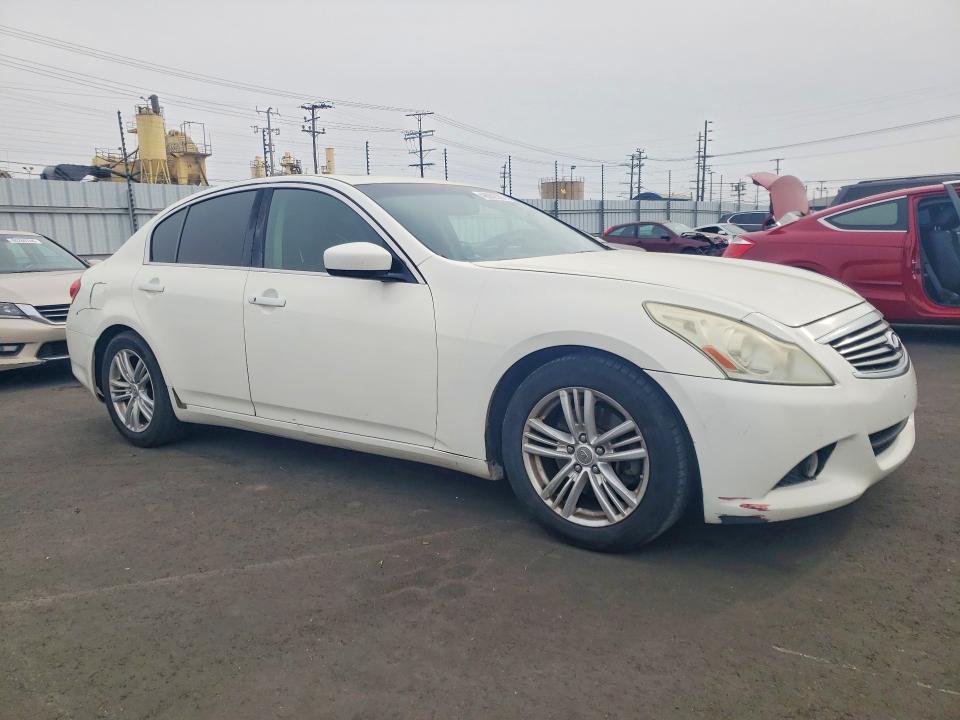 2011 Infiniti G37 VIN JN1CV6AP4BM304105 COPART salvage auction — MINOR DENT/SCRATCHES, CA - SALVAGE CERTIFICATE, sold $775 on 2026-07-13 (photo 4)