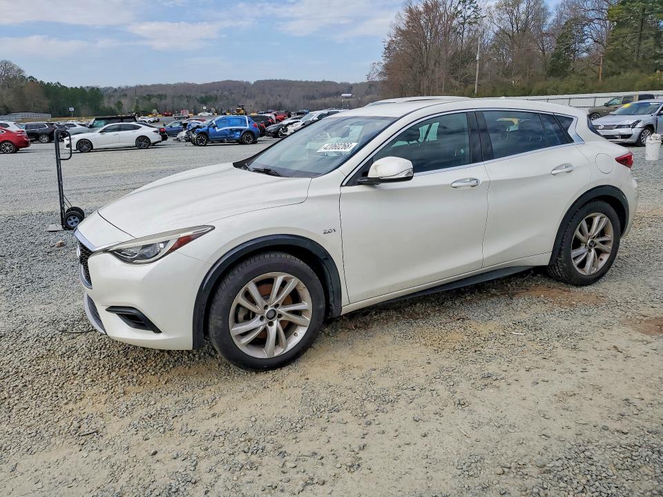 2017 Infiniti Qx30 VIN SJKCH5CPXHA034977 COPART salvage auction — NORMAL WEAR, Nc - Dealer Only Clean Title, sold $1,900 on 2026-08-01 (photo 1)