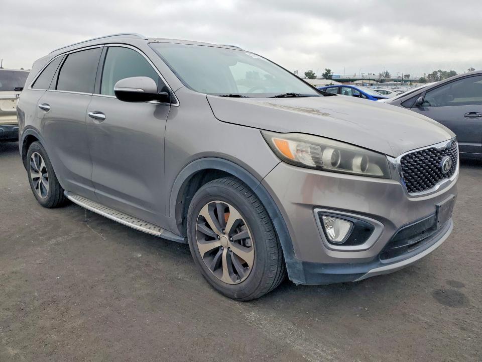 2016 Kia Sorento VIN 5XYPH4A52GG043932 COPART salvage auction — SIDE, Ca - Dis/Dlr/Exp Only Clean Title, sold $1,550 on 2026-07-29 (photo 4)