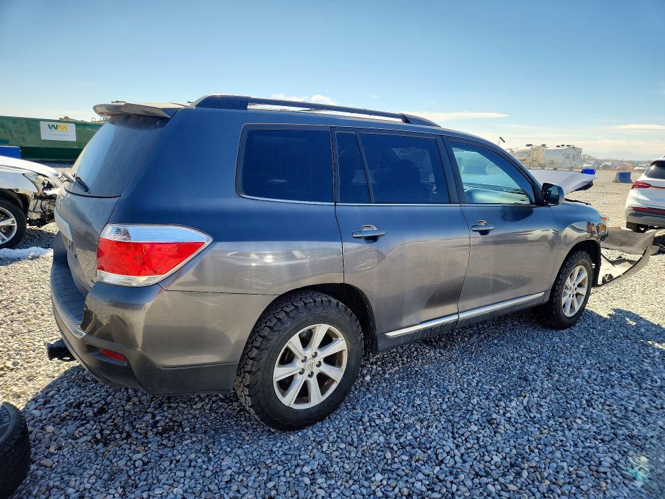 2013 Toyota Highlander VIN 5TDBK3EHXDS193084 COPART salvage auction — FRONT END, Co - Salvage Title, sold $2,300 on 2026-07-16 (photo 3)
