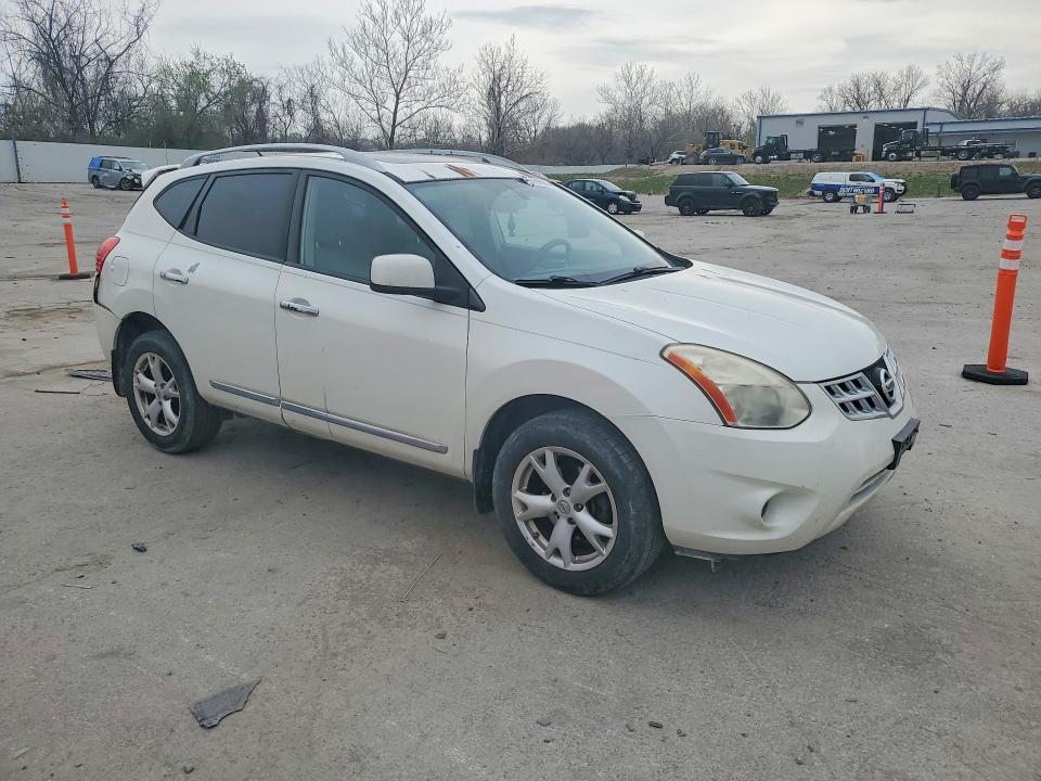 2011 Nissan Rogue VIN JN8AS5MT3BW186072 COPART salvage auction — REAR END, Mo - Salvage Certificate Of Title, sold $300 on 2026-07-31 (photo 4)
