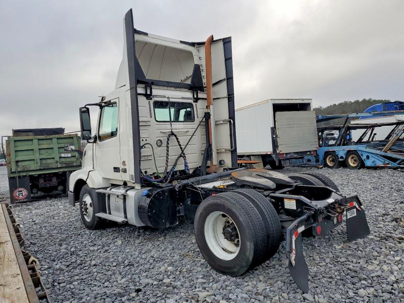 2017 Volvo VIN 4V4N39TG0HN988104 COPART salvage auction — MECHANICAL, In - Certificate Of Title, sold $5,000 on 2026-08-03 (photo 3)
