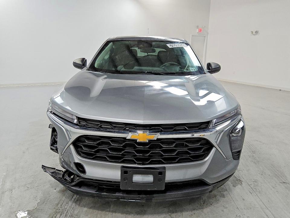 2024 Chevrolet Trax VIN KL77LFE20RC088334 COPART salvage auction — FRONT END, Va - Cert Of Title - Salvage, sold $6,000 on 2026-07-28 (photo 5)
