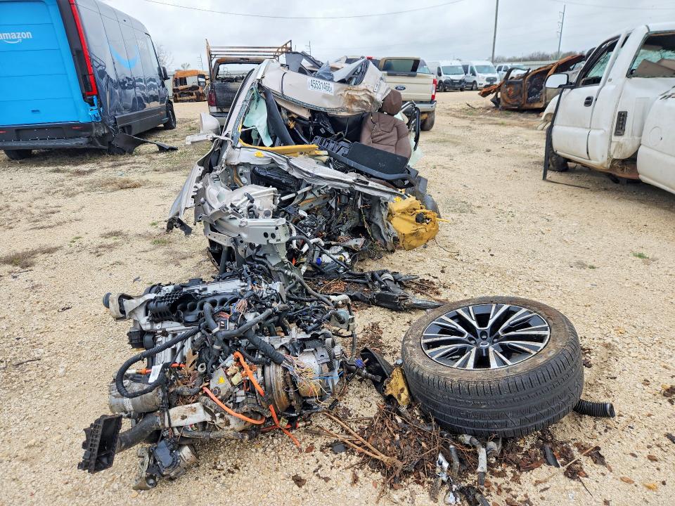 2023 Volvo Xc90 VIN YV4H60CV9P1977289 COPART salvage auction — ALL OVER, TX - NONREPAIRABLE TITLE (P), sold $25 on 2026-07-15 (photo 5)