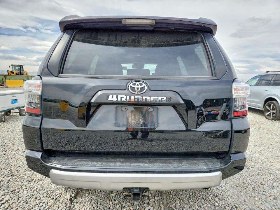 2022 Toyota 4runner VIN JTERU5JRXN5996225 COPART salvage auction — SIDE, Co - Public - Salvage Title, sold $20,800 on 2026-07-28 (photo 6)