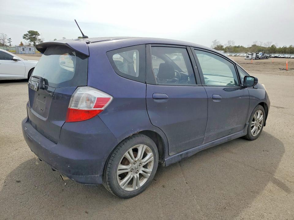 2009 Honda Fit VIN JHMGE88639S057879 COPART salvage auction — FRONT END, Ny - Certificate Of Title, sold $1,250 on 2026-07-20 (photo 3)