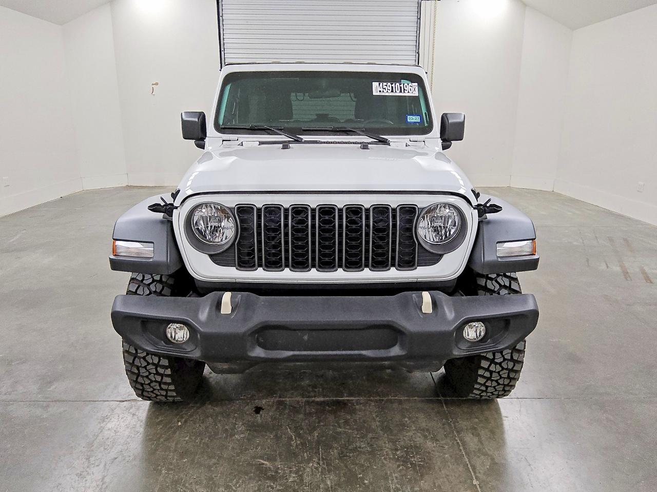 2025 Jeep Wrangler VIN 1C4PJXDN3SW552358 COPART salvage auction — Minor Dent/Scratches, TX - CERTIFICATE OF TITLE, sold $23,500 on 2026-07-09 (photo 5)