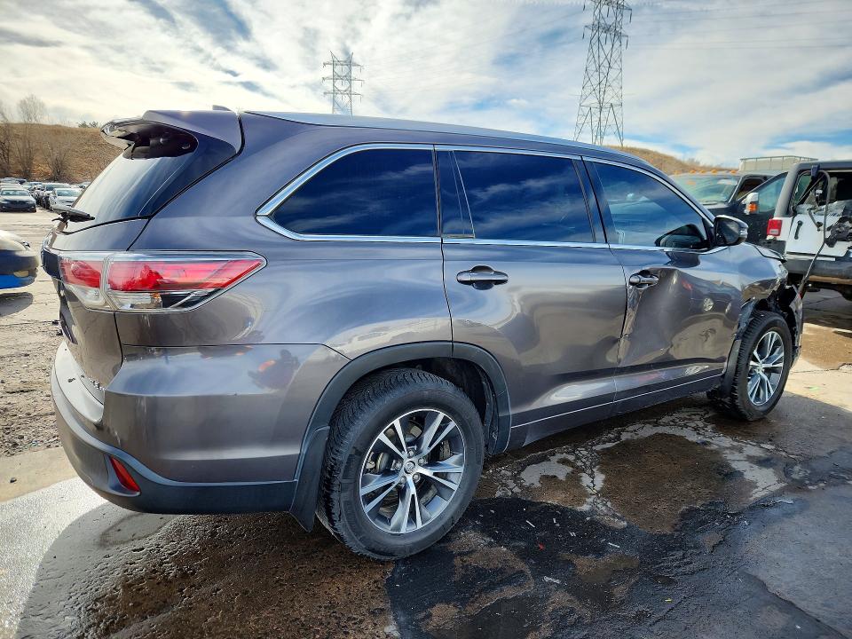 2016 Toyota Highlander VIN 5TDJKRFH0GS250491 COPART salvage auction — FRONT END, Co - Public - Salvage Title, sold $275 on 2026-07-27 (photo 3)