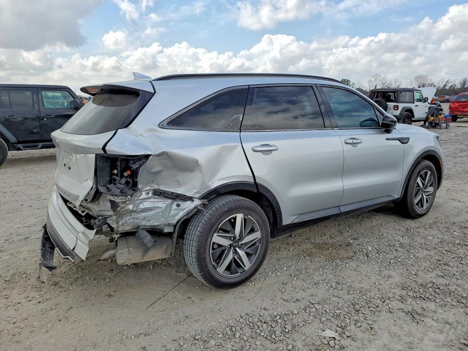 2021 Kia Sorento VIN 5XYRL4LC0MG041546 COPART salvage auction — REAR END, Salvage Title, sold $7,400 on 2026-07-10 (photo 3)