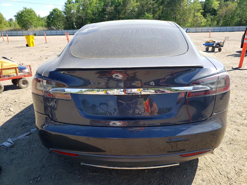 2015 Tesla Model s VIN 5YJSA1H46FF082264 COPART salvage auction — ROLLOVER, Tx - Salvage Vehicle Title, sold $4,050 on 2026-07-31 (photo 6)