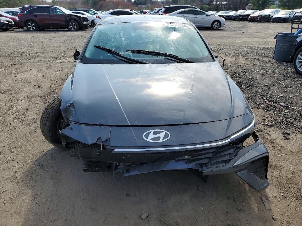 2025 Hyundai Elantra VIN KMHLM4DJ0SU144005 COPART salvage auction — ROLLOVER, Md - Cert Of Salvage > 75% Damage, sold $3,900 on 2026-07-20 (photo 5)
