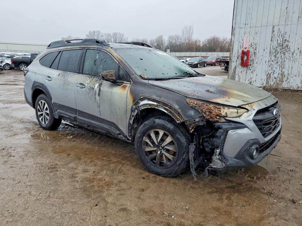 2025 Subaru Outback VIN 4S4BTADC5S3143677 COPART salvage auction — BURN, Mi - Cert Of Title-Salvage Vehicle, sold $5,100 on 2026-07-22 (photo 4)