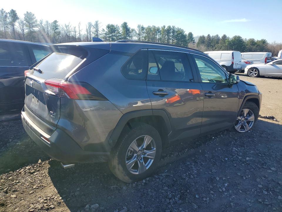2024 Toyota Rav 4 VIN JTMP1RFVXRD110062 COPART salvage auction — FRONT END, Md - Cert Of Salvage > 75% Damage, sold $8,600 on 2026-07-20 (photo 3)