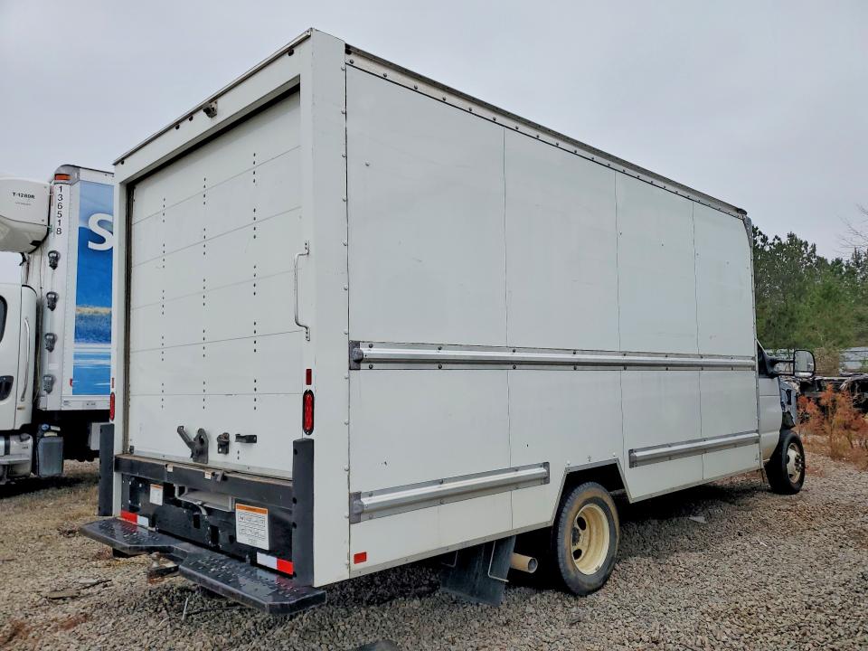2023 Ford Econoline VIN 1FDWE3FN2PDD03442 COPART salvage auction — FRONT END, AZ - CERT OF TITLE - SALVAGE, sold $8,700 on 2026-07-27 (photo 3)