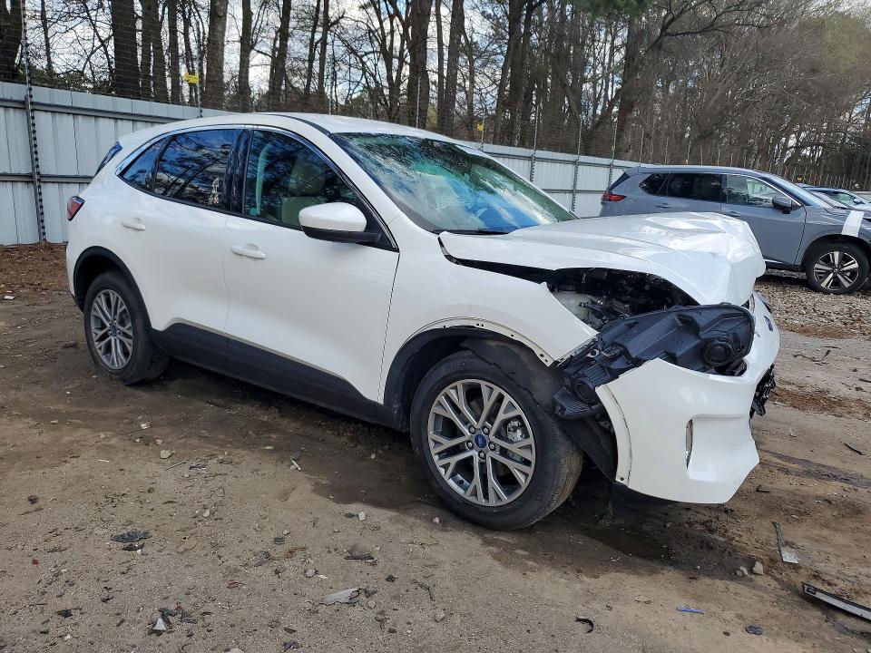 2022 Ford Escape VIN 1FMCU9H67NUA81282 COPART salvage auction — FRONT END, GA - CERT OF TITLE-SALVAGE, sold $2,400 on 2026-07-02 (photo 4)