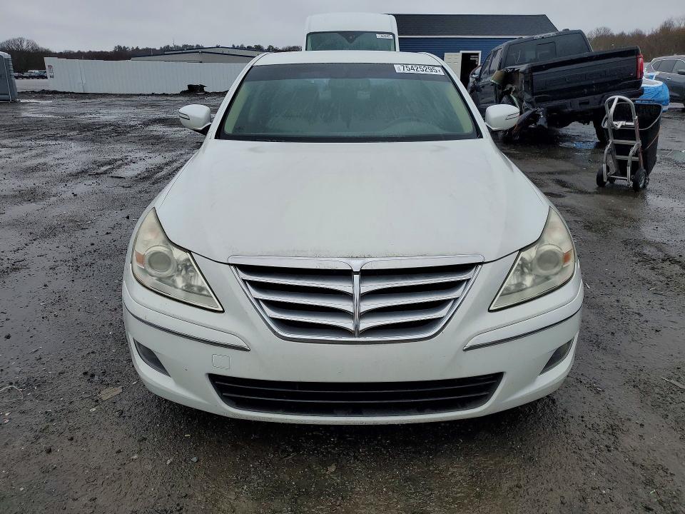 2009 Hyundai Genesis VIN KMHGC46E09U061026 COPART salvage auction — FRONT END, Co - Bill Of Sale-Parts Only, sold $1,150 on 2026-07-15 (photo 5)