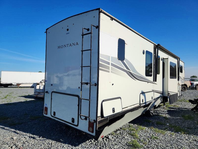 2022 Keys Montana VIN 4YDFM0T28N4703192 COPART salvage auction — ROLLOVER, CA - SALVAGE CERTIFICATE, sold $18,300 on 2026-07-30 (photo 4)