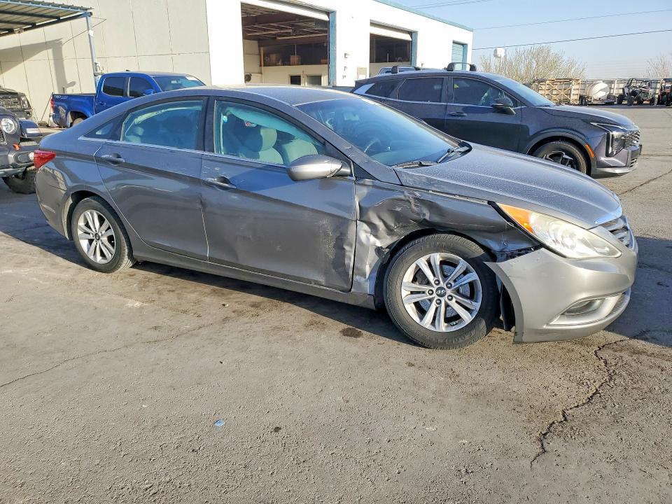 2013 Hyundai Sonata VIN 5NPEB4ACXDH624753 COPART salvage auction — FRONT END, Tx - Salvage Vehicle Title, sold $825 on 2026-07-17 (photo 4)