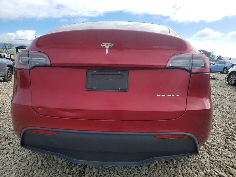 2024 Tesla Model y VIN 7SAYGDEE5RF068757 COPART salvage auction — FRONT END, Salvage Title, sold $13,800 on 2026-07-14 (photo 6)
