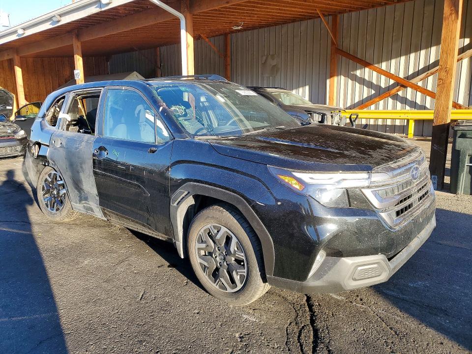 2025 Subaru Forester VIN JF2SLDDC7SH536140 COPART salvage auction — REAR END, Co - Public - Salvage Title, sold $11,800 on 2026-09-15 (photo 4)