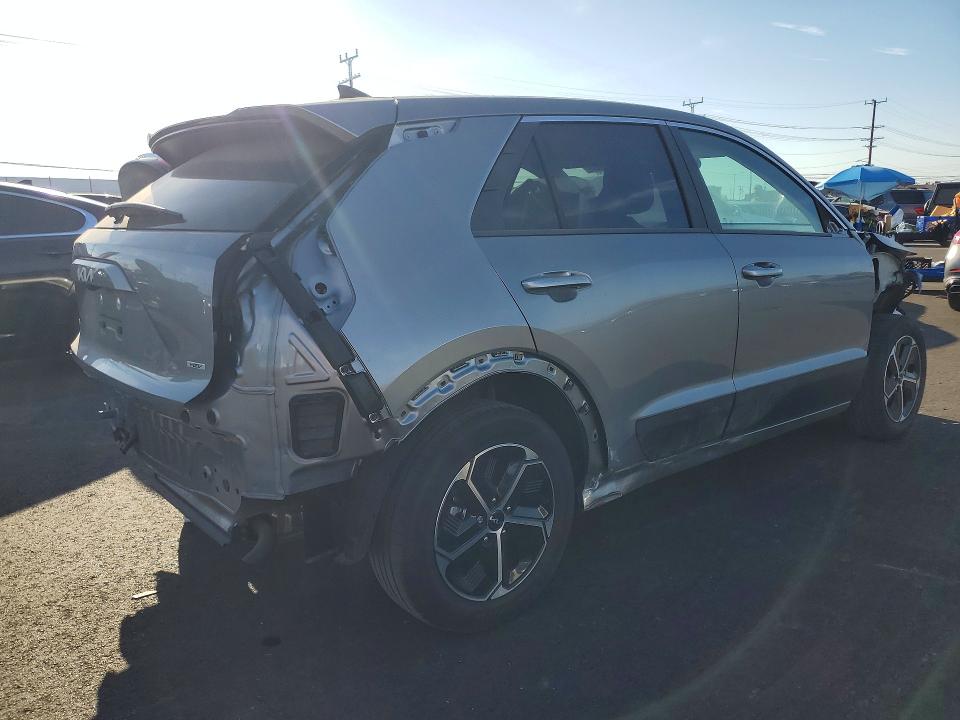 2025 Kia Niro VIN KNDCP3LE2S5307015 COPART salvage auction — FRONT END, 0 -, sold $6,300 on 2026-07-13 (photo 3)