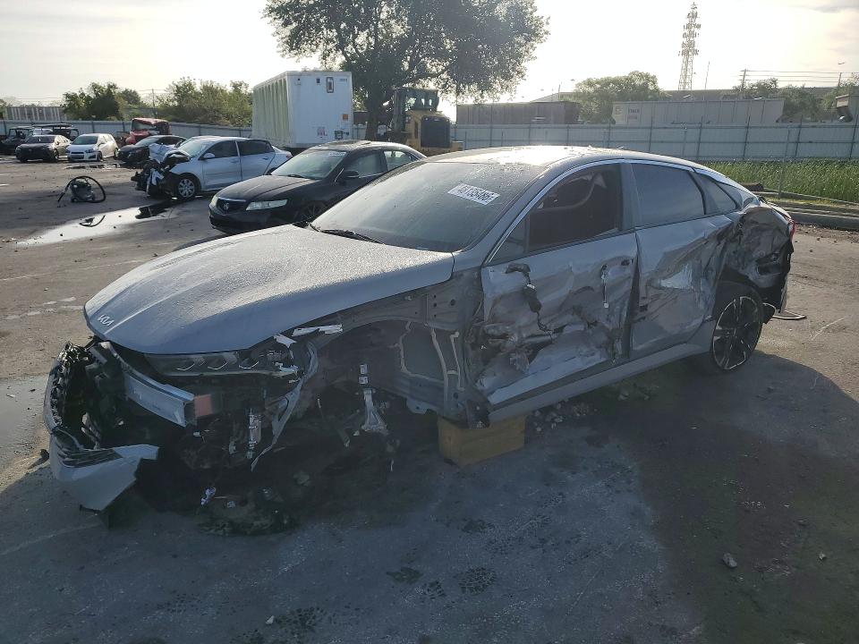 2024 Kia K5 VIN 5XXG64J26RG250567 COPART salvage auction — SIDE, Fl - Certificate Of Destruction, sold $2,400 on 2026-07-09 (photo 1)