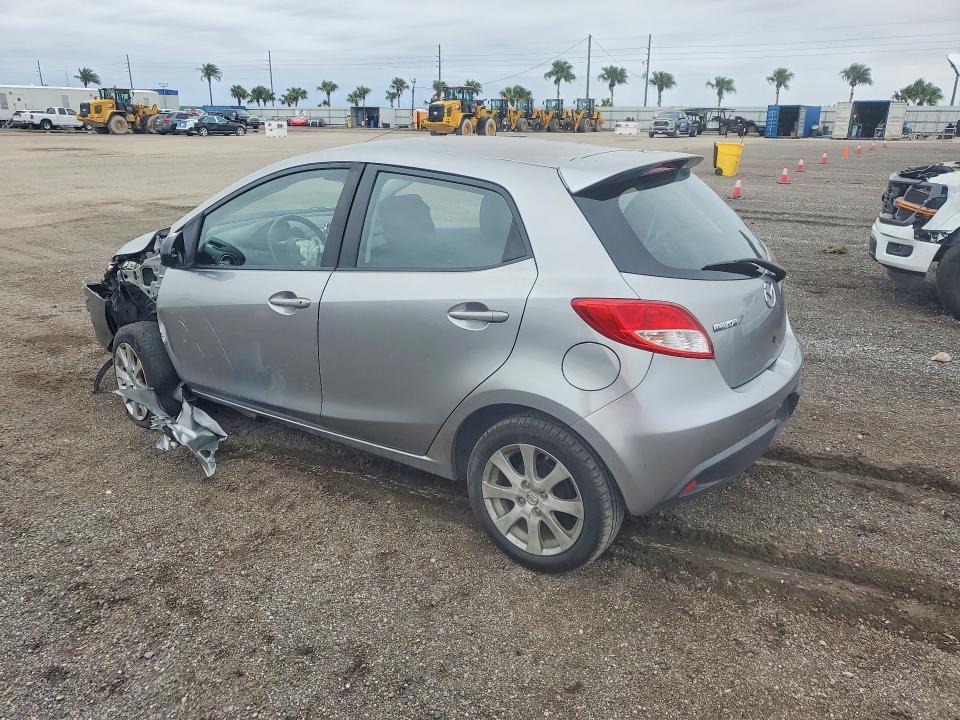 2012 Mazda 2 VIN JM1DE1LZ9C0135890 COPART salvage auction — FRONT END, Fl - Cert Of Title Slvg Rebuildable, sold $575 on 2026-07-27 (photo 2)