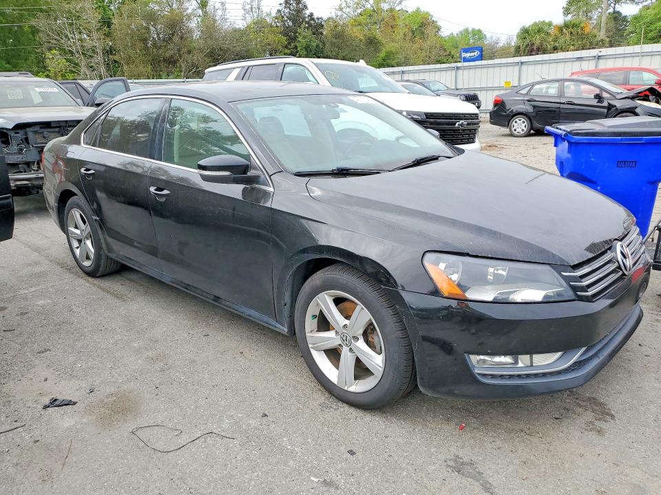 2015 Volkswagen Passat VIN 1VWAS7A31FC119647 COPART salvage auction — NORMAL WEAR, Ga - Certificate Of Title, sold $925 on 2026-07-30 (photo 4)