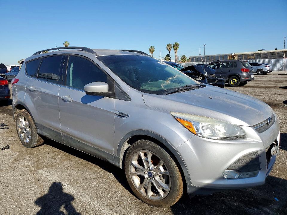 2016 Ford Escape VIN 1FMCU9G90GUB72845 COPART salvage auction — FRONT END, Ca - Dis/Dlr/Exp App For Dup Clean, sold $1,050 on 2026-07-02 (photo 4)