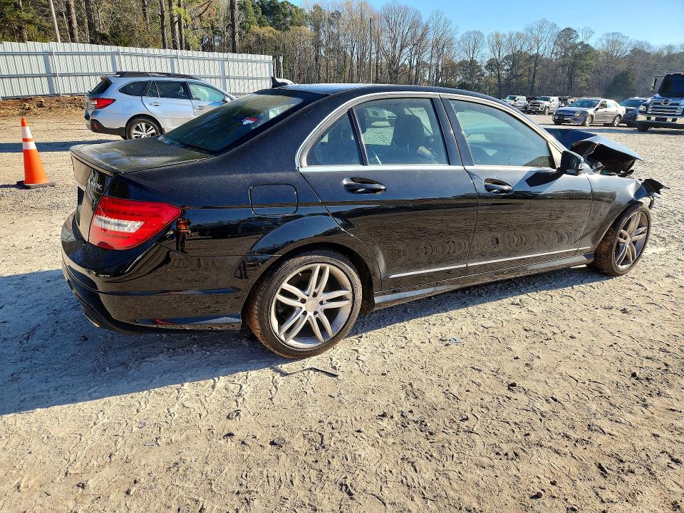 2012 Mercedes-benz C class VIN WDDGF8BB4CR192166 COPART salvage auction — FRONT END, Nc - Salvage Certificate Of Title, sold $275 on 2026-07-31 (photo 3)