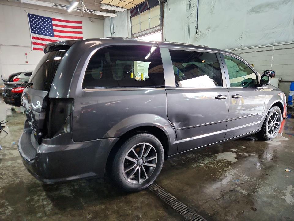 2017 Dodge Caravan VIN 2C4RDGCGXHR842231 COPART salvage auction — REAR END, Co - Certificate Of Title, sold $1,950 on 2026-07-22 (photo 3)